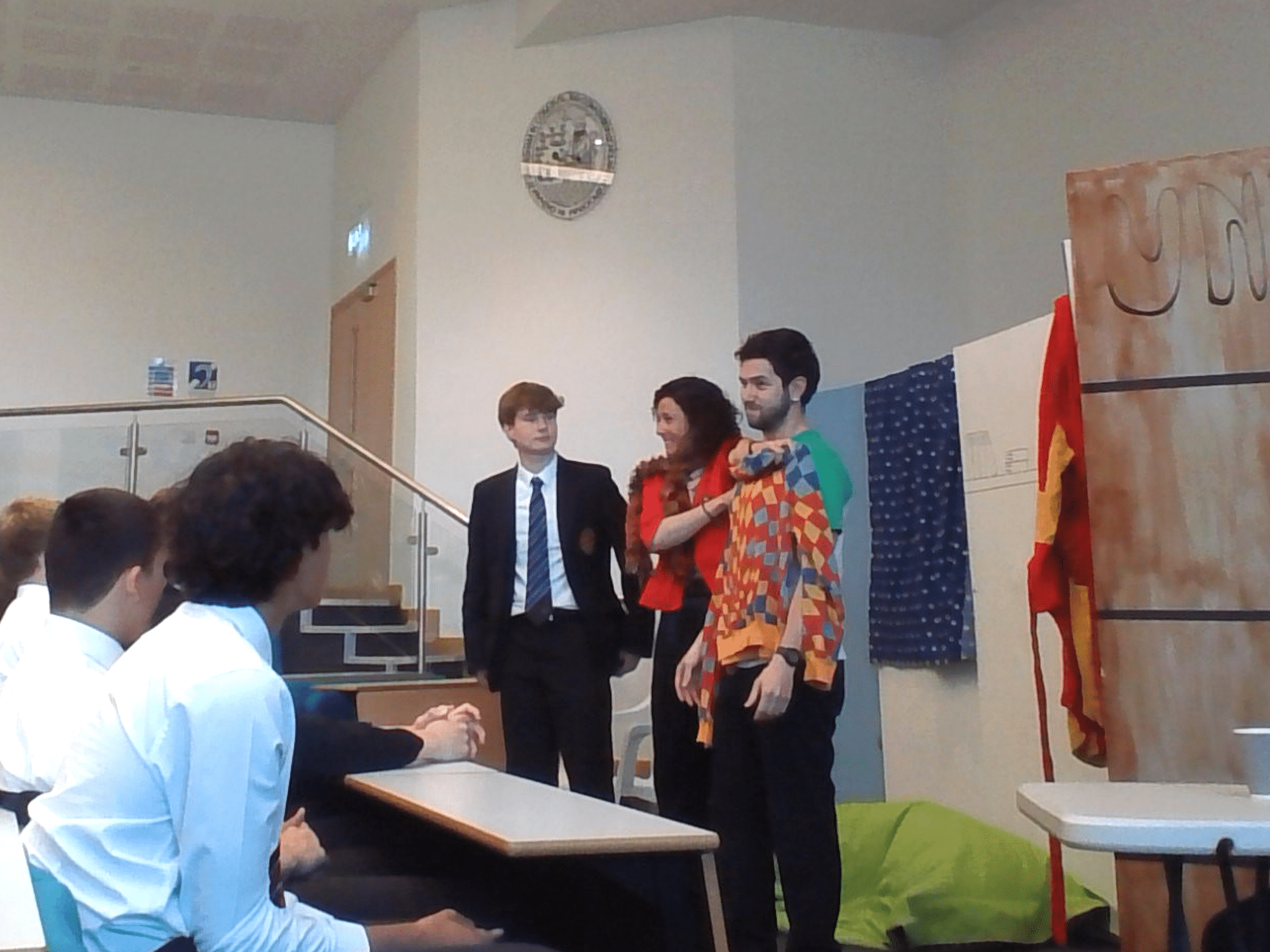 Pupils watching a Spanish theatre show